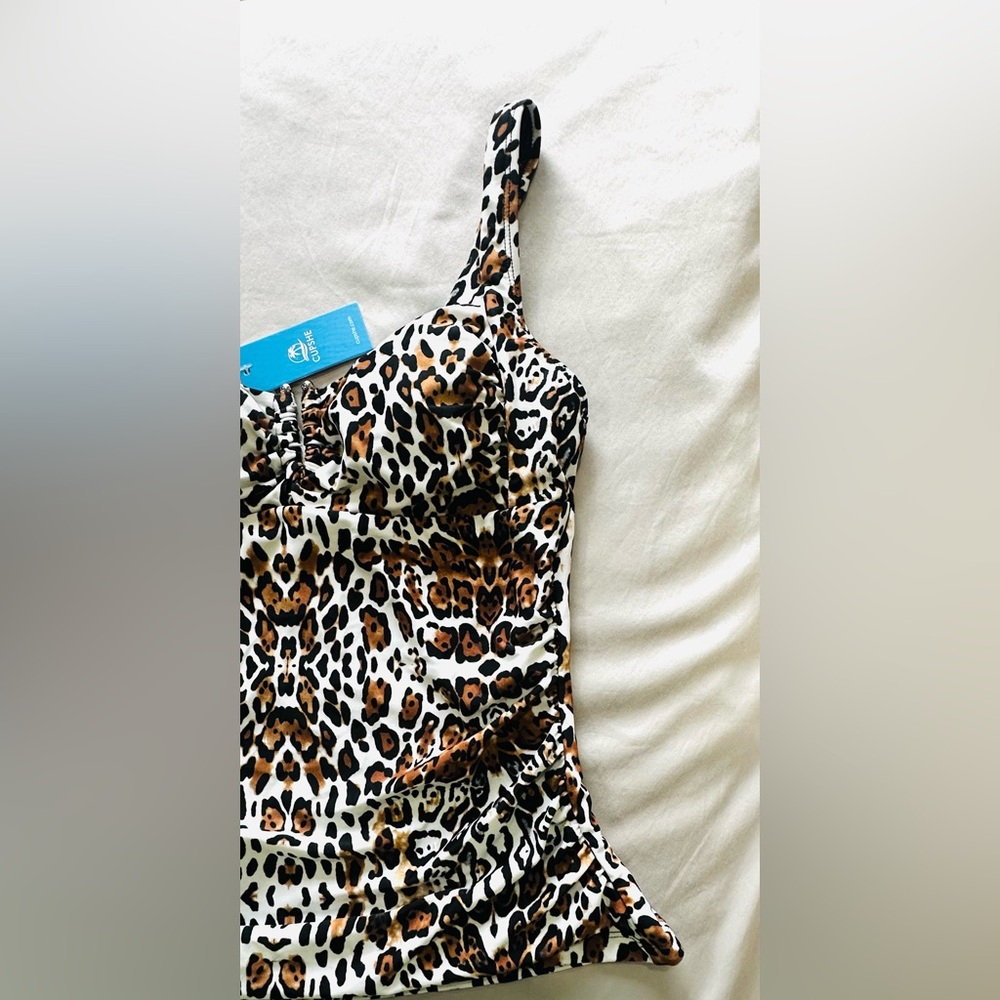 NWT Leopard Pring Tankini / Tummy Control Supportive Swim Top / Size Medium - Picture 3 of 12